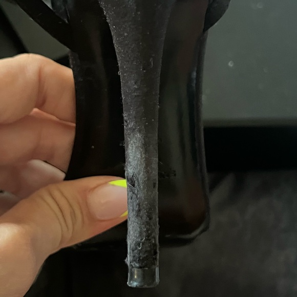 Saint Laurent Ivy Satin Flower Sandal 100 - Picture 6 of 6